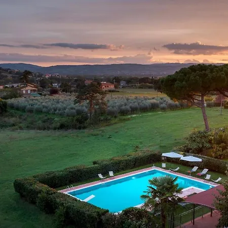 Villa Casale Il Torchio 12&4, Emma
